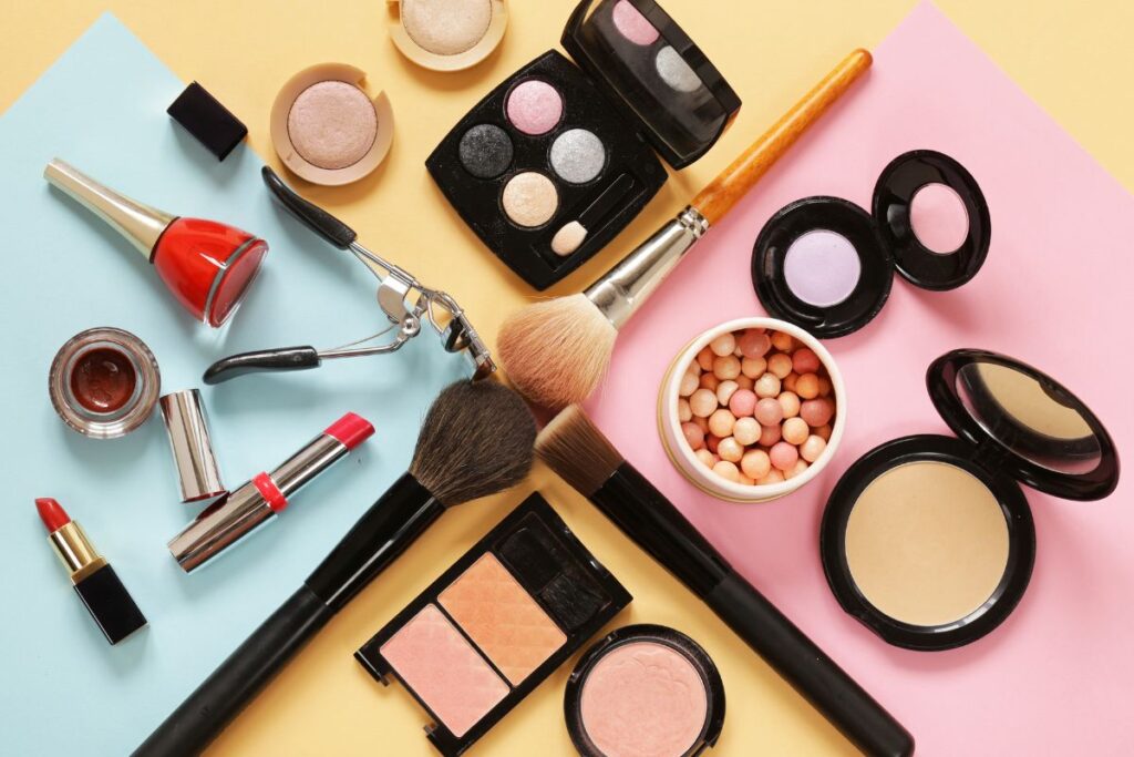 The Ultimate Gift Guide for the Beauty Enthusiast in Your Life