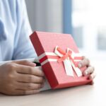 How to Choose Personalised Gifts: A Step-by-Step Gifting Guide